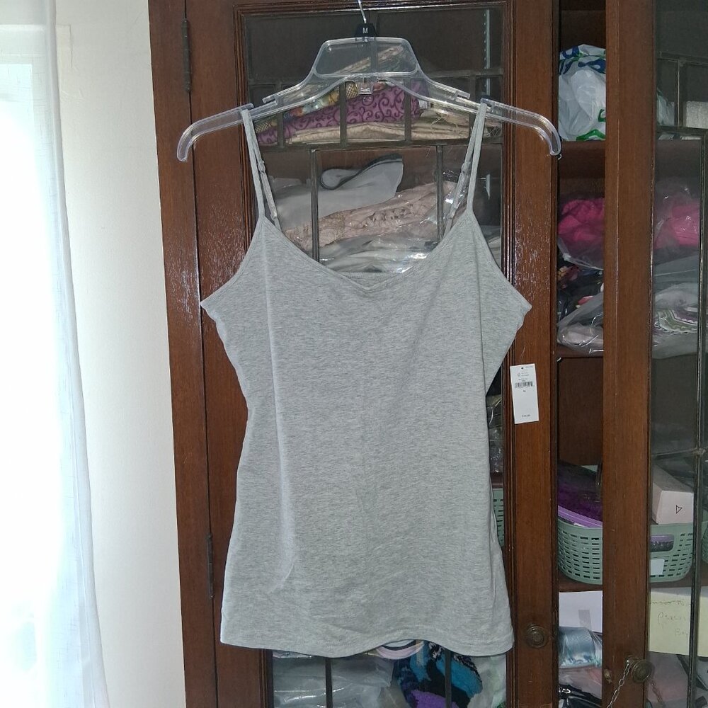 Gap Fitted Grey Cami Adjustable Straps Lined Bra Tank Top Women`s Size M NWT/B19